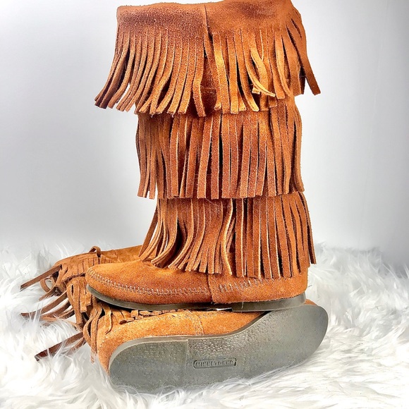 MINNETONKA Moccasin Three-Layer Fringe Boot Size 6 - Picture 6 of 8